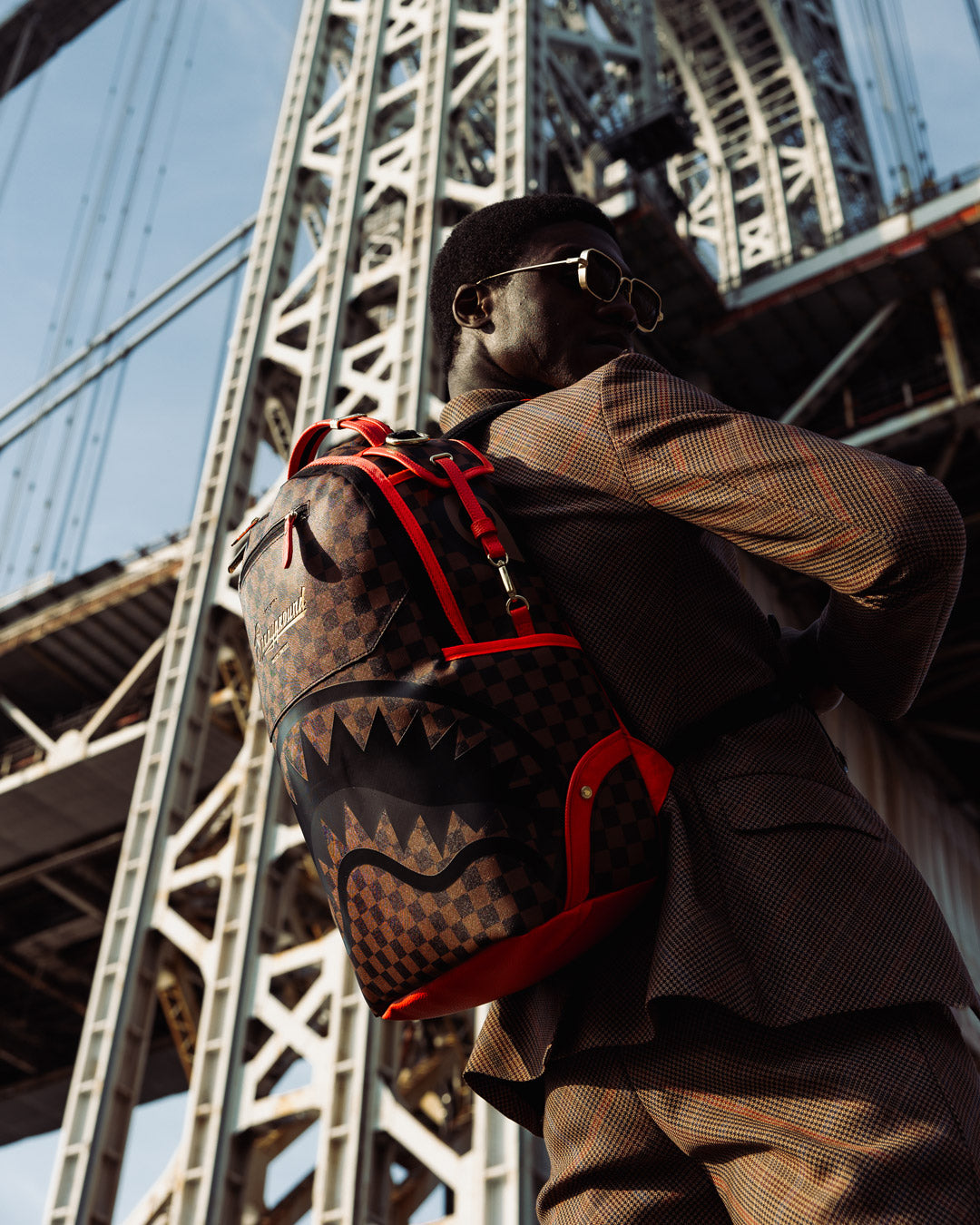 TAKEOVER THE THRONE BACKPACK - Image 4