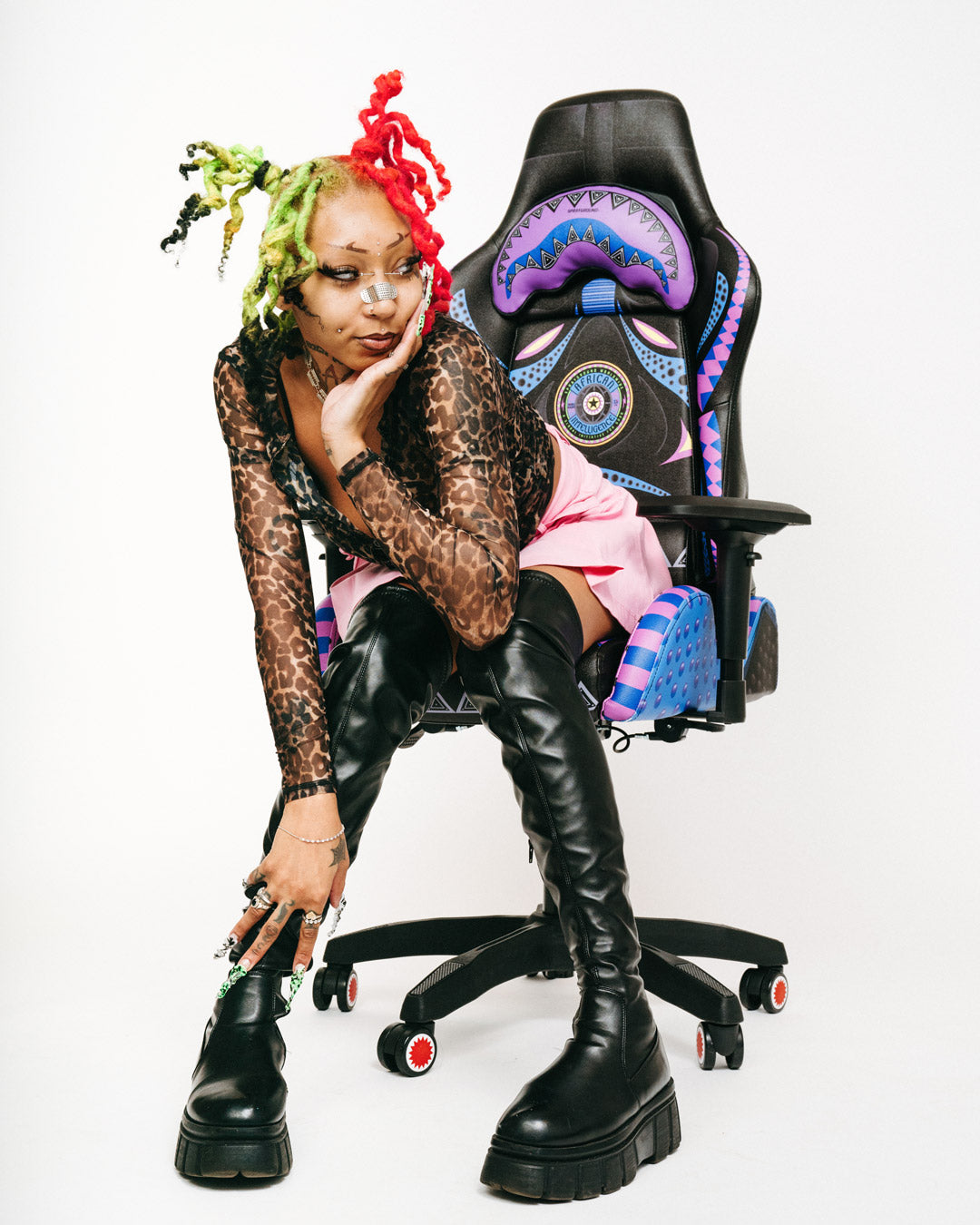 A.I. 12 BROOKLYN & BEYOND - SANDFLOWER COLLAB GAMING CHAIR - Image 2