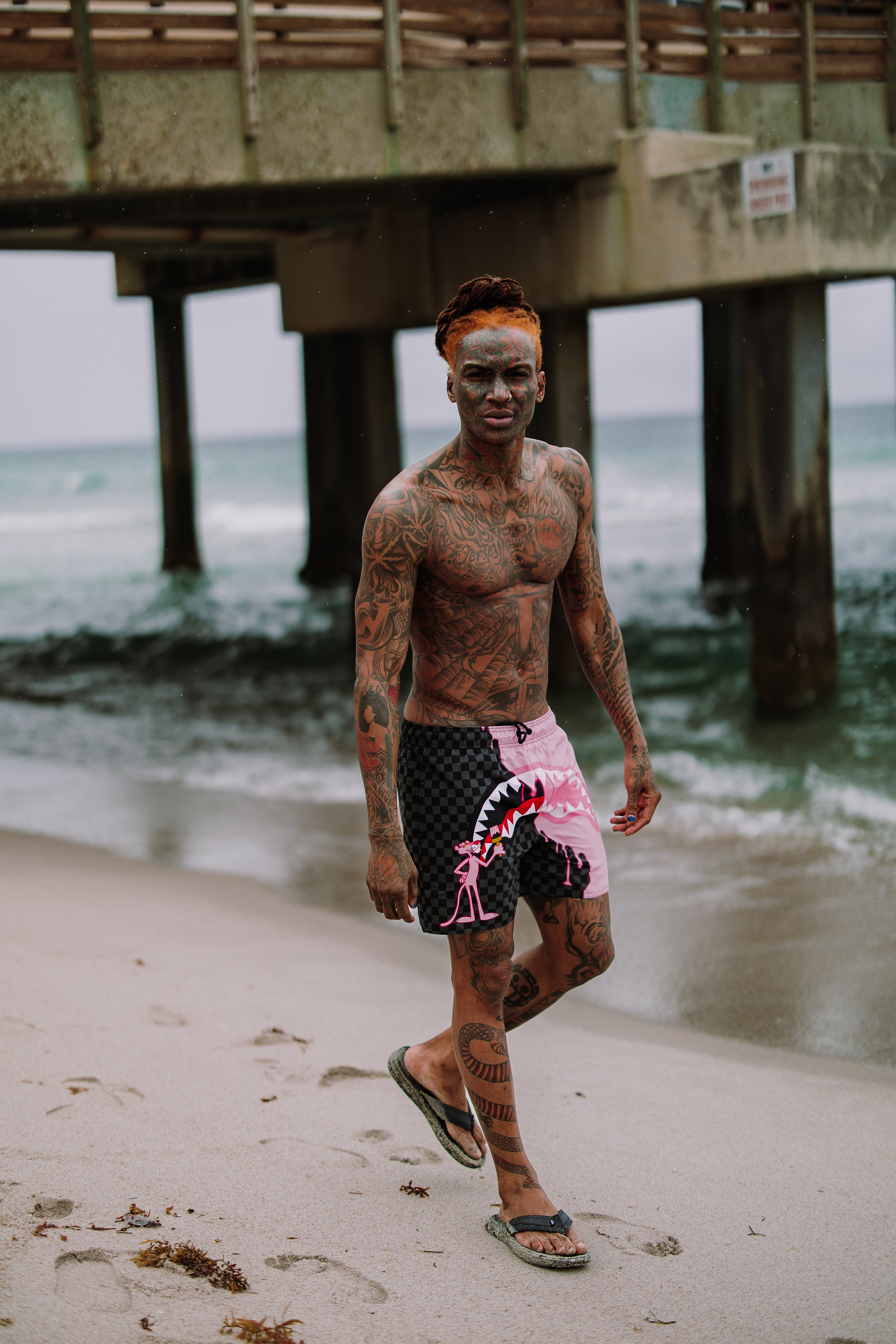 PINK PANTHER PINK PAINTER SWIM SHORTS - Image 2