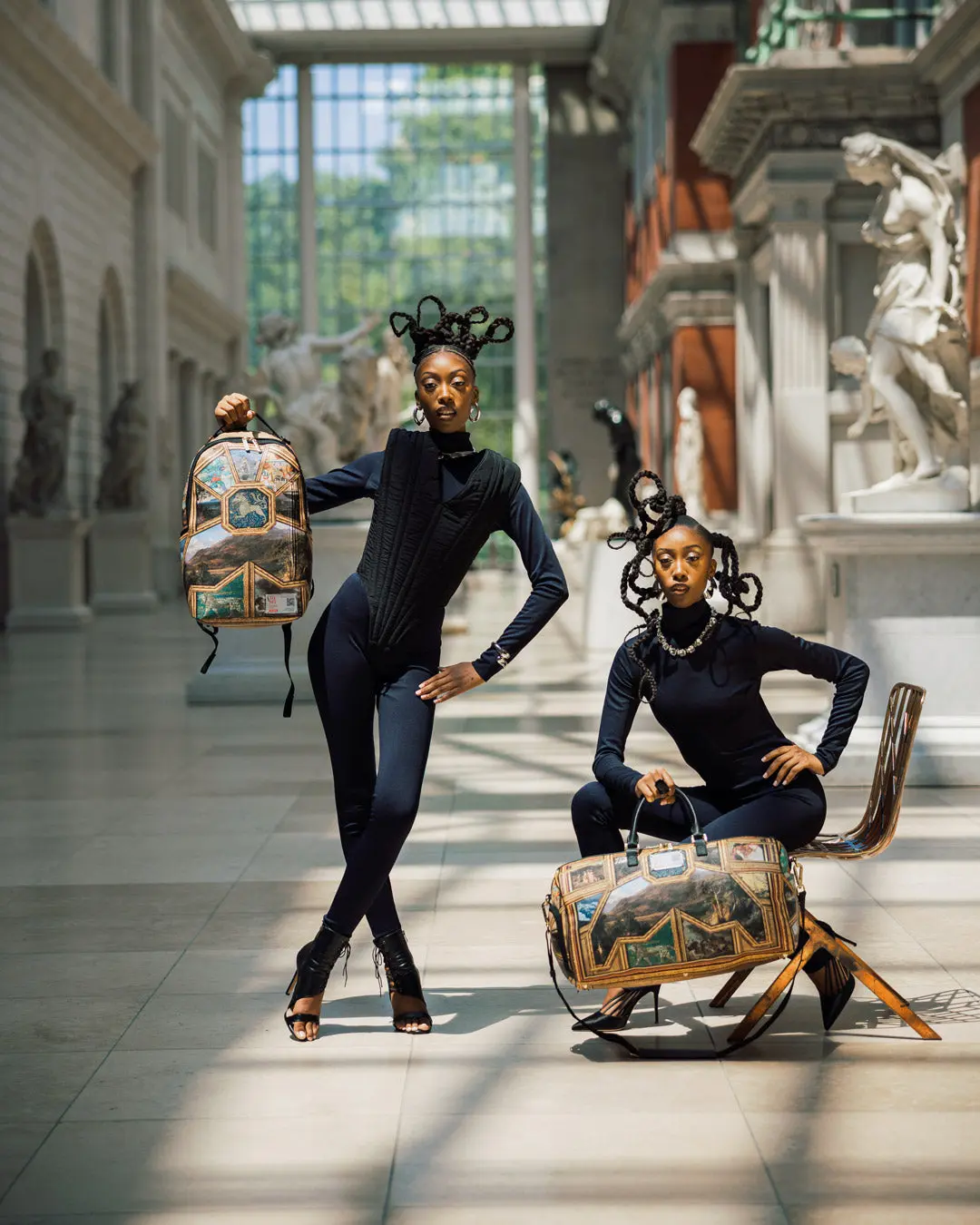 THE MET MASTERPIECES DUFFLE - Image 10